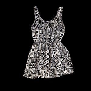 Tribal mini dress size large black and white